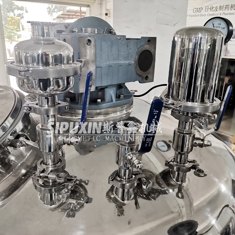 Emulsionante de tipo fijo SUS316L 1000L Equipo de emulsionante de mezcla de vacío para homogeneizador de ungüento de crema cosmética Mezcla emulsionante